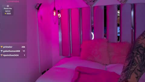 Snapshot of little__ary chatting on 12-11-24, 07:20 little ary online show from 12-11-24, 07:20