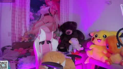 Snapshot of little__ary chatting on 12-24-24, 09:28 little ary online show from 12-24-24, 09:28