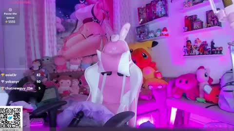 Snapshot of little__ary chatting on 02-27-25, 05:02 little ary online show from 02-27-25, 05:02