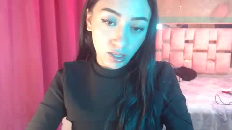 Aliciaparaisss online show from 11-30-25, 12:14