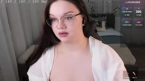 Eva online show from 10-20-25, 05:57