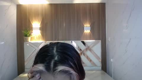 Snapshot of little_cherry_b chatting on 11-19-25, 09:15 Cherri online show from 11-19-25, 09:15