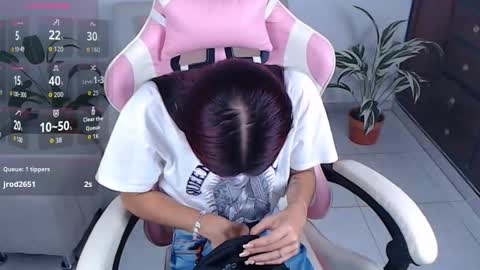 E M M Y online show from 09-25-25, 03:16