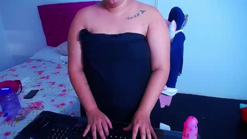 Snapshot of little_flower4you chatting on 12-30-24, 09:19 mai rojas online show from 12-30-24, 09:19