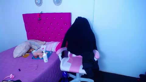 Snapshot of little_flower4you chatting on 01-05-25, 09:03 mai rojas online show from 01-05-25, 09:03