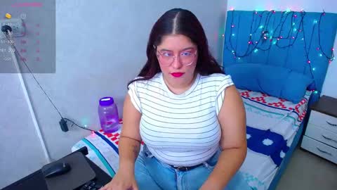 Snapshot of little_flower4you chatting on 02-13-25, 07:10 mai rojas online show from 02-13-25, 07:10