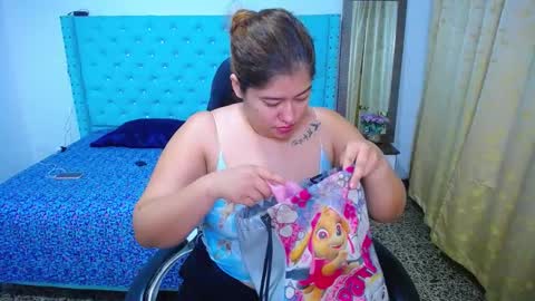 Snapshot of little_flower4you chatting on 09-21-25, 12:18 mai rojas online show from 09-21-25, 12:18