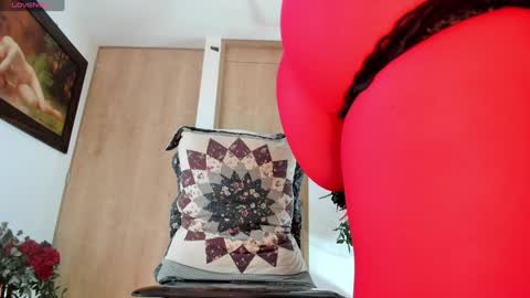 Snapshot of little_izzi chatting on 03-06-25, 03:45 Izzi online show from 03-06-25, 03:45