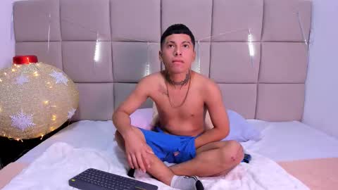 little_kris1 online show from 01-06-26, 12:31