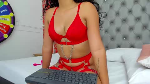 little_lilith_apple online show from 02-12-25, 10:04