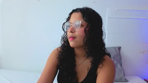 little_lilith_apple online show from 12-20-25, 07:10