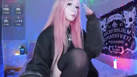 Maria online show from 10-24-25, 10:06