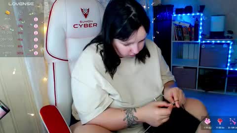 little_raiden online show from 11-20-25, 02:45