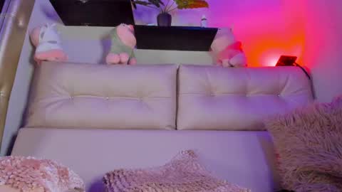Eva online show from 12-24-24, 03:05