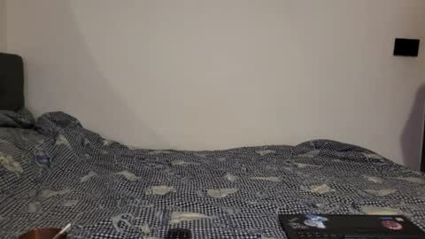 Snapshot of little_sakuraxxx chatting on 10-26-25, 02:28 GiuliaFrancesco online show from 10-26-25, 02:28