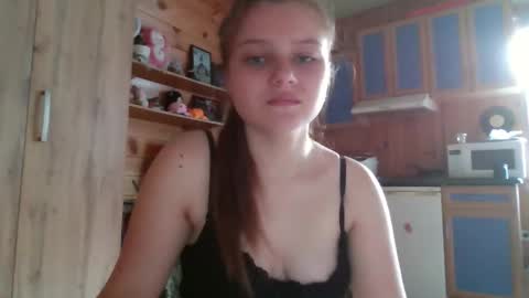Snapshot of little_shygirl_ chatting on 09-21-25, 04:14 little_shygirl_ online show from 09-21-25, 04:14
