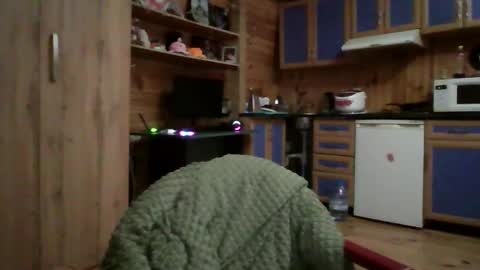 Snapshot of little_shygirl_ chatting on 09-22-25, 12:56 little_shygirl_ online show from 09-22-25, 12:56