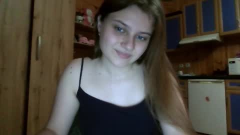 Snapshot of little_shygirl_ chatting on 11-23-25, 07:46 little_shygirl_ online show from 11-23-25, 07:46