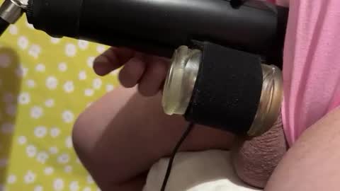 Snapshot of little_sissy_wendy chatting on 03-20-26, 08:14 little_sissy_wendy online show from 03-20-26, 08:14