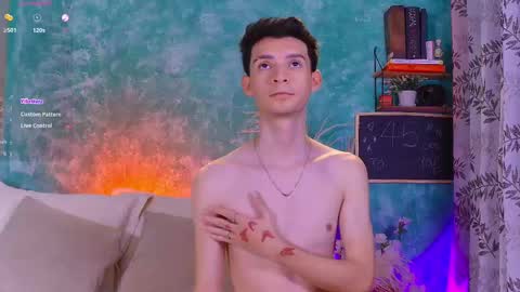 Juan Ferrer online show from 09-11-25, 02:11