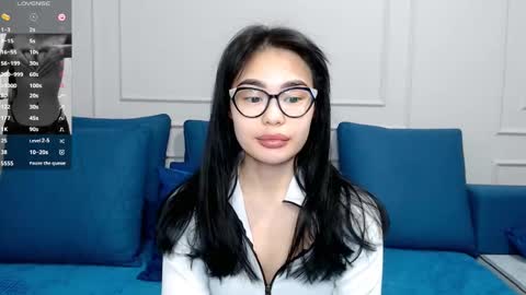 Kwan online show from 02-18-25, 02:06