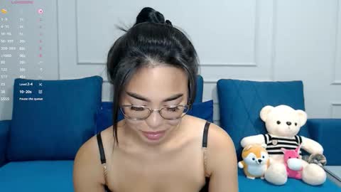 Kwan online show from 09-25-25, 04:54