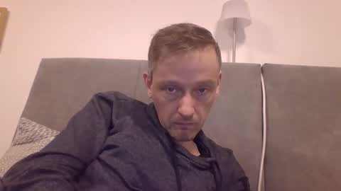 Willy online show from 02-12-26, 07:14