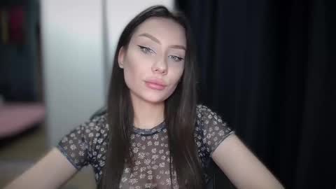 Snapshot of little_witch_777 chatting on 03-01-25, 08:13 Alice online show from 03-01-25, 08:13