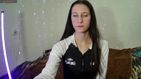 LittleAhWitch online show from 03-04-25, 01:49