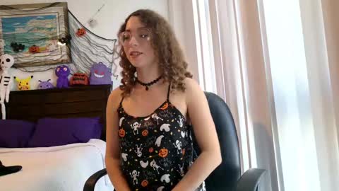 Snapshot of littledeathtrap chatting on 10-13-25, 08:20 littledeathtrap online show from 10-13-25, 08:20