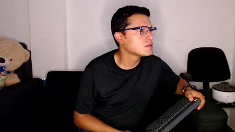 Manu online show from 10-27-25, 02:48