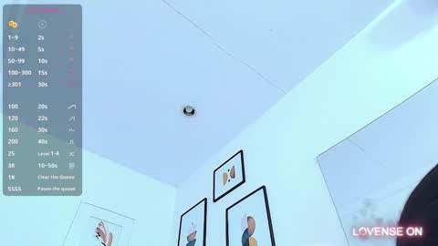 Snapshot of littlee_emilyy_ chatting on 12-22-24, 06:48 Emily  online show from 12-22-24, 06:48