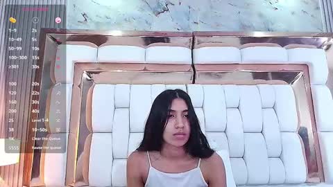 Snapshot of littlee_emilyy_ chatting on 02-27-25, 06:07 Emily  online show from 02-27-25, 06:07