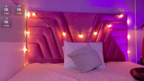 Tania  online show from 10-22-25, 02:45