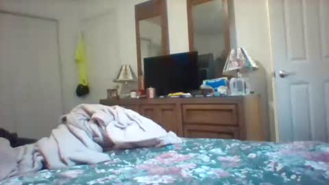 littlekenny1951 online show from 10-26-25, 08:15