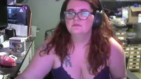 Snapshot of littlemissbpdxxx chatting on 12-28-24, 10:44 littlemissbpdxxx online show from 12-28-24, 10:44