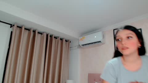 Sarahs Room online show from 01-04-25, 04:01
