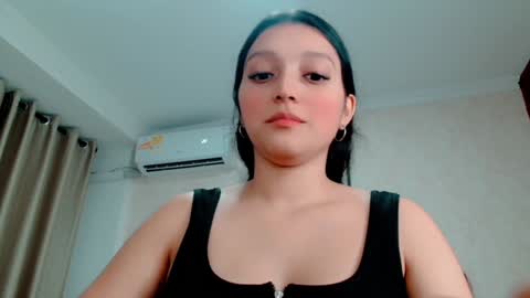 Sarahs Room online show from 01-05-25, 02:38