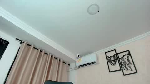 Snapshot of littlemolly_pregnant chatting on 10-14-25, 09:48 Sarahs Room online show from 10-14-25, 09:48