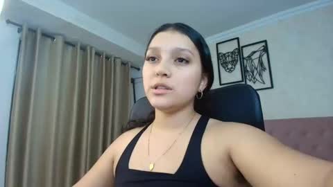 Snapshot of littlemolly_pregnant chatting on 11-10-25, 09:03 Sarahs Room online show from 11-10-25, 09:03