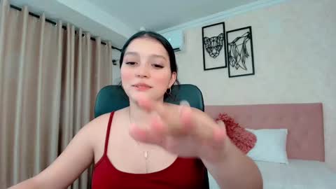 Snapshot of littlemolly_pregnant chatting on 11-14-25, 08:07 Sarahs Room online show from 11-14-25, 08:07