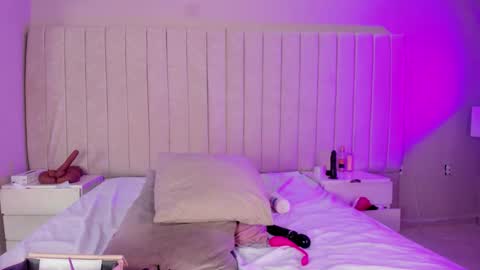 im olivia IG littleolivia01 online show from 01-07-26, 12:51