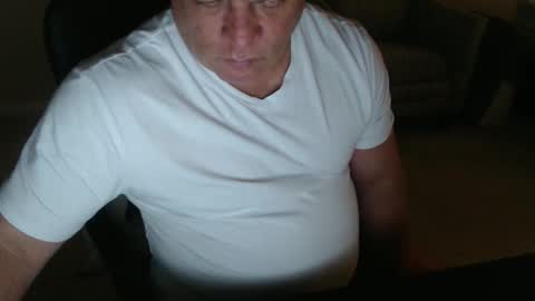 littleone1111765968 online show from 10-25-25, 04:53