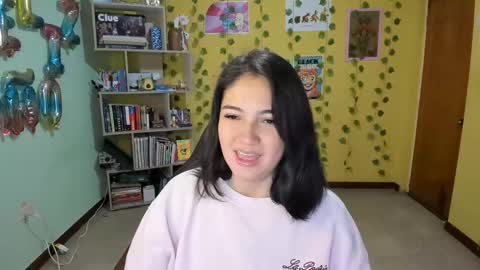 Mia  Wednesday to Sunday 730 am to 1030 am Colombian Hour D online show from 02-17-25, 12:59