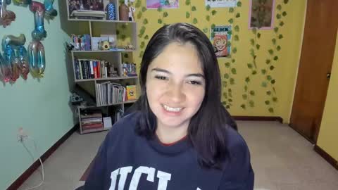 Mia  Wednesday to Sunday 730 am to 1030 am Colombian Hour D online show from 03-02-25, 11:31