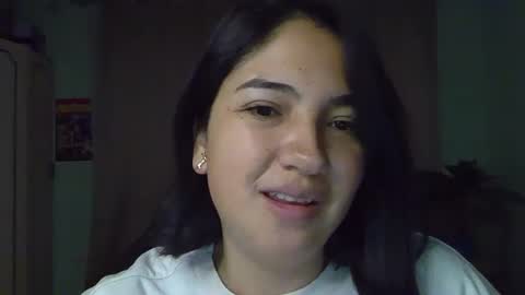 Mia  Wednesday to Sunday 730 am to 1030 am Colombian Hour D online show from 09-27-25, 04:50