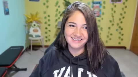 Mia  Wednesday to Sunday 730 am to 1030 am Colombian Hour D online show from 02-21-26, 04:13