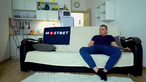 Little Tifany online show from 01-14-25, 04:08