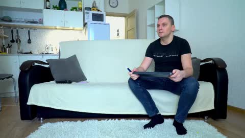 Little Tifany online show from 02-10-25, 11:25