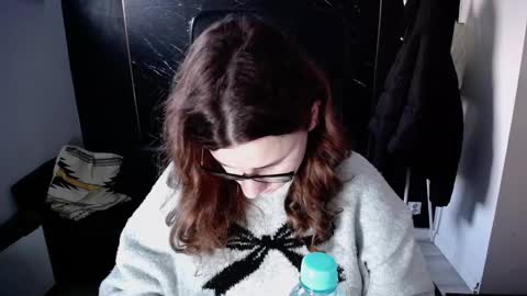 Viki online show from 10-13-25, 06:13